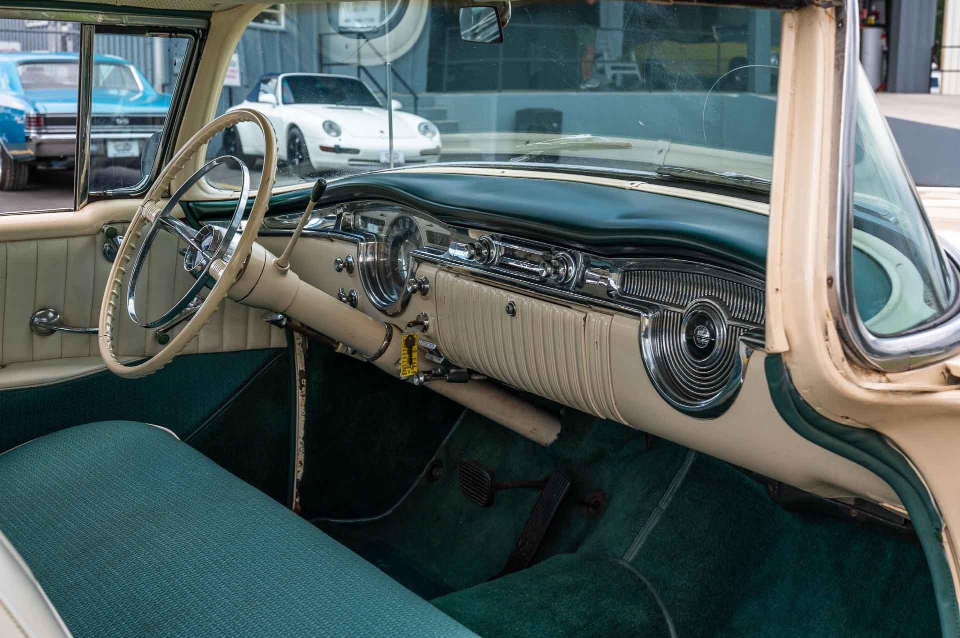 1955 Oldsmobile  Rocket 88 10