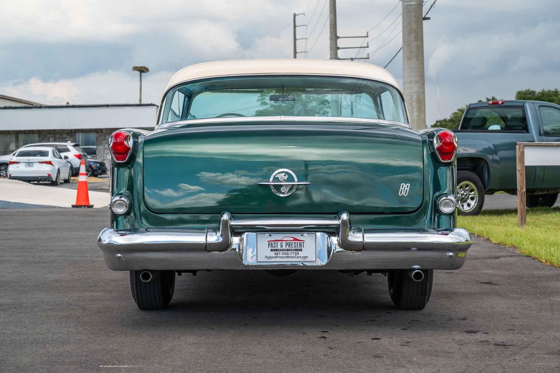 1955 Oldsmobile  Rocket 88 23