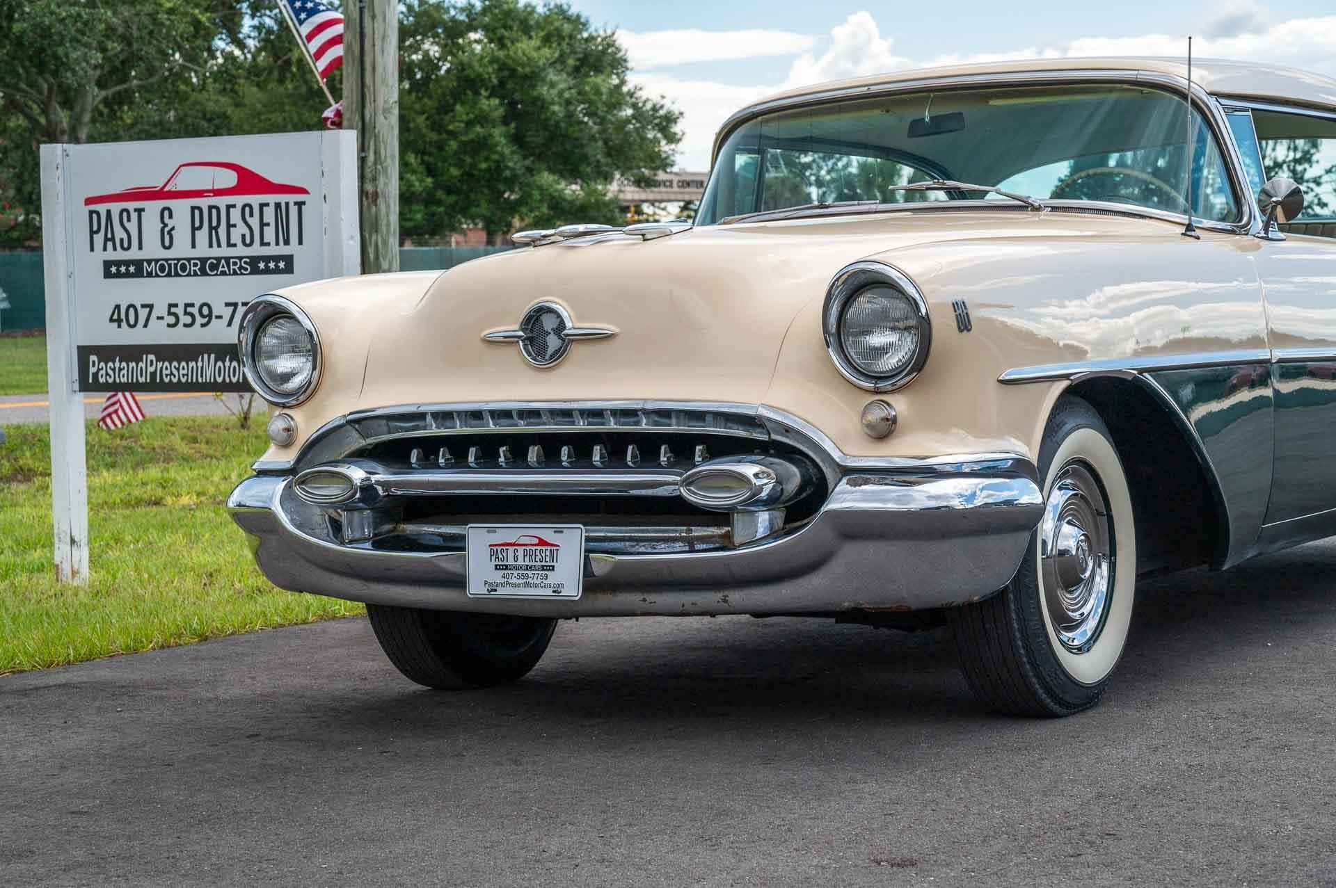 1955 Oldsmobile  Rocket 88 21