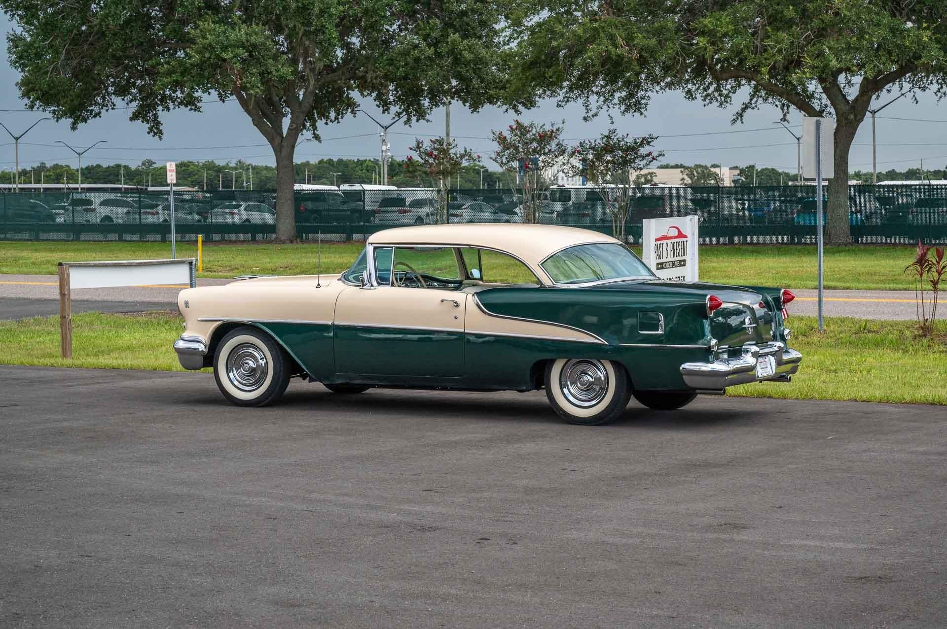 1955 Oldsmobile  Rocket 88 14