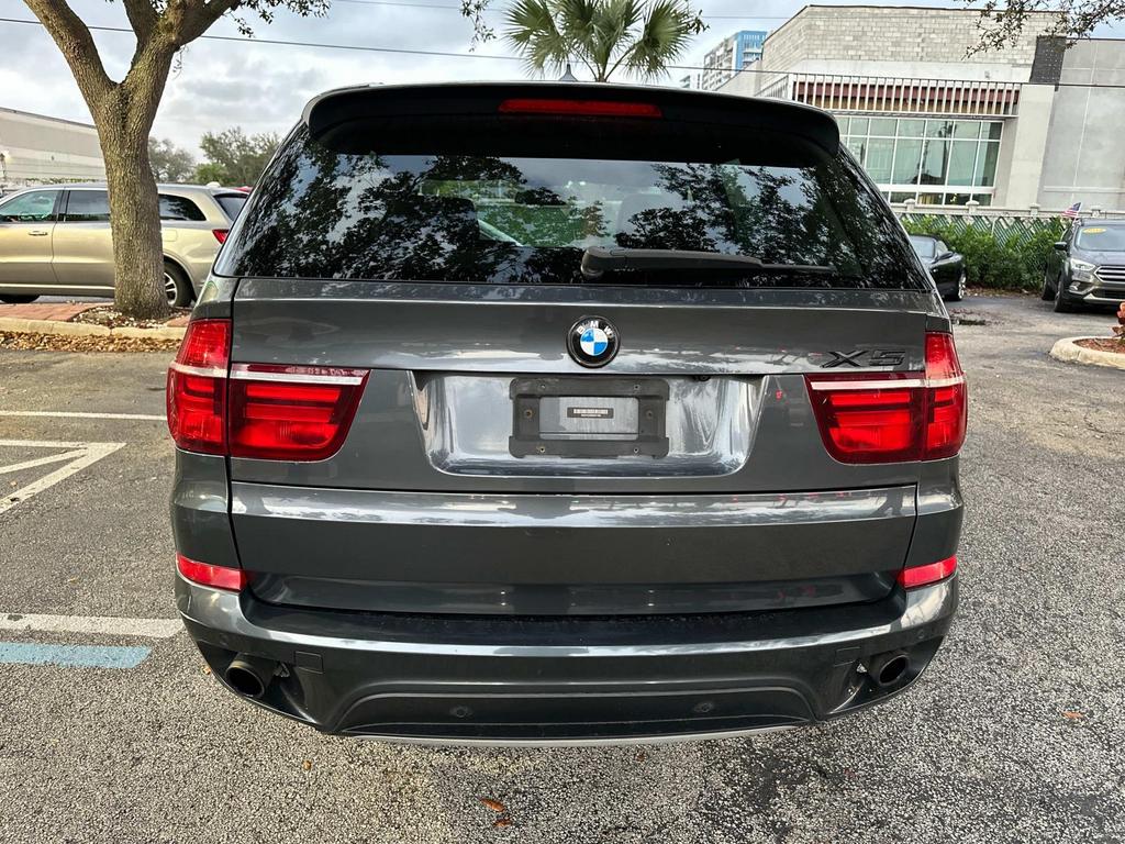 2013 BMW X5 xDrive35i Premium photo 5