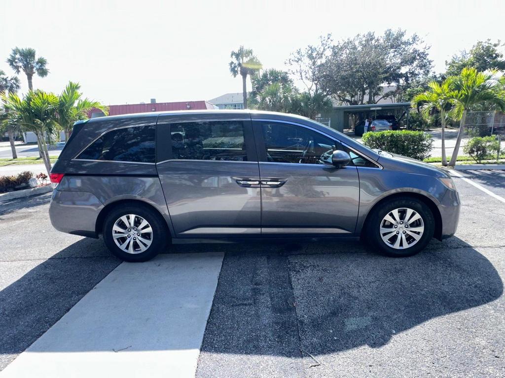 2015 Honda Odyssey EX-L photo 3