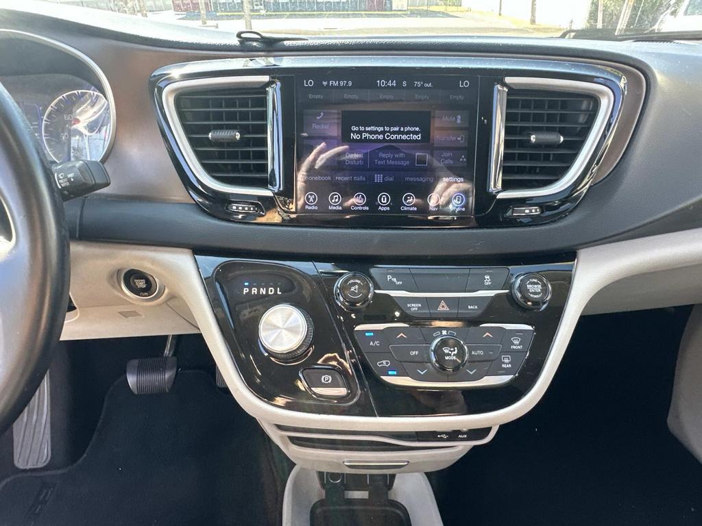 2017 Chrysler Pacifica Touring-L - Photo 23