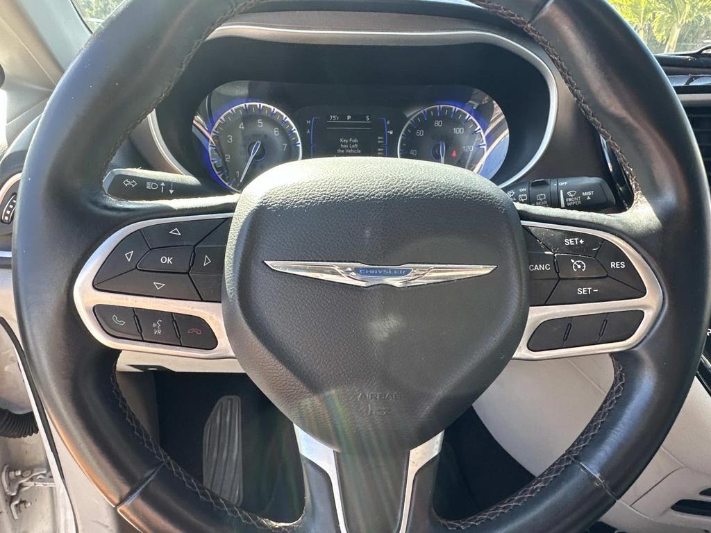 2017 Chrysler Pacifica Touring-L - Photo 21