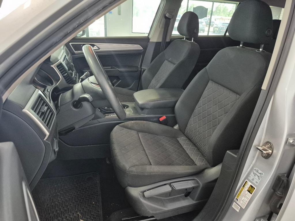 2018 Volkswagen Atlas S - 9