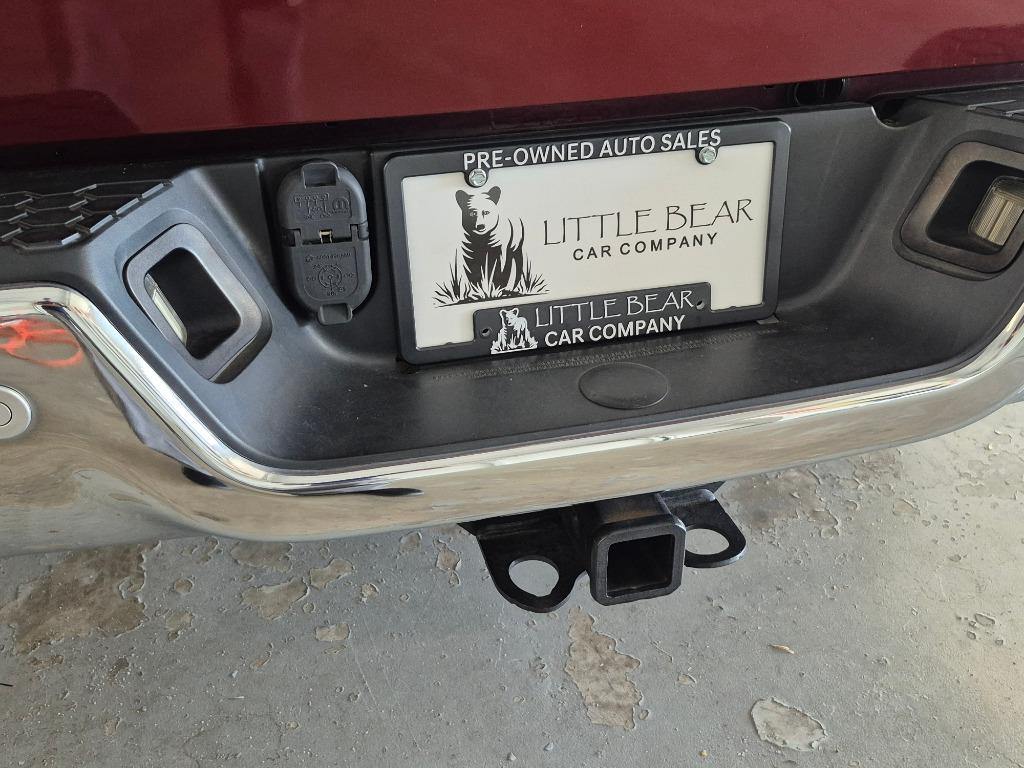 2017 Ram 1500 SLT - 4