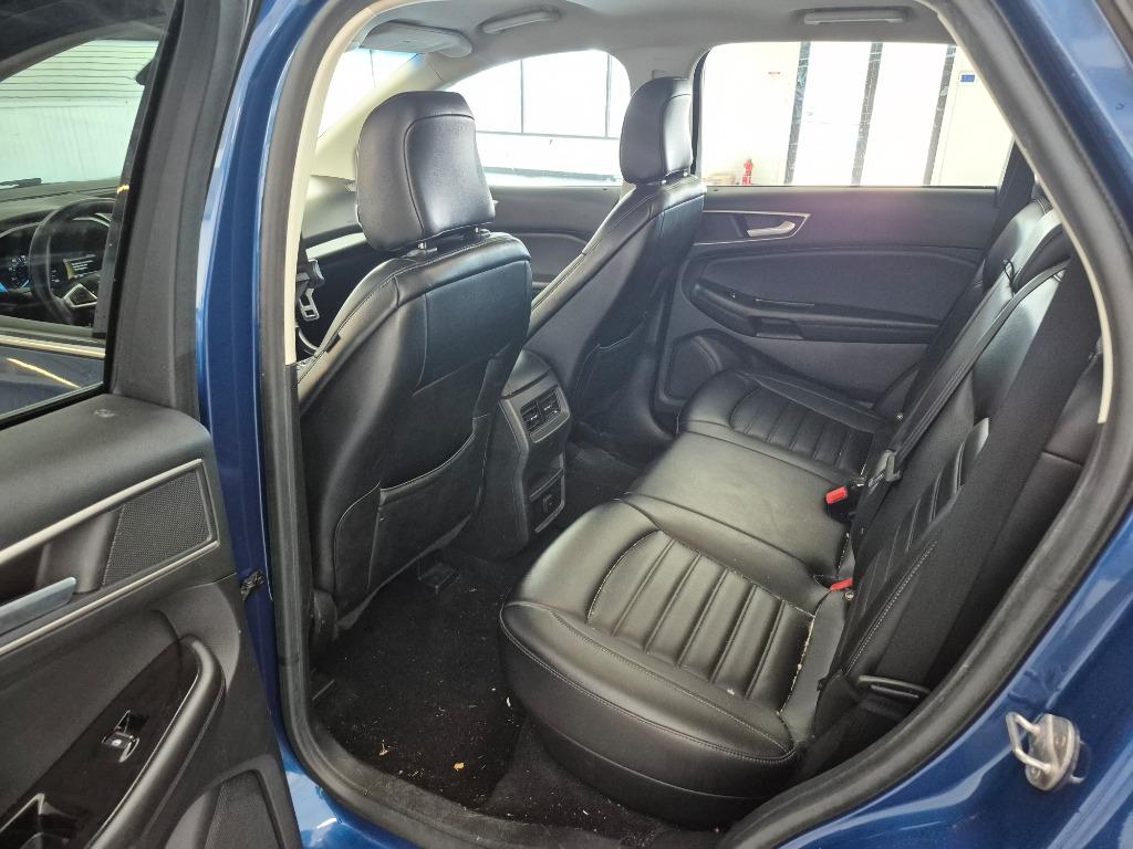 2020 Ford Edge SEL - 11