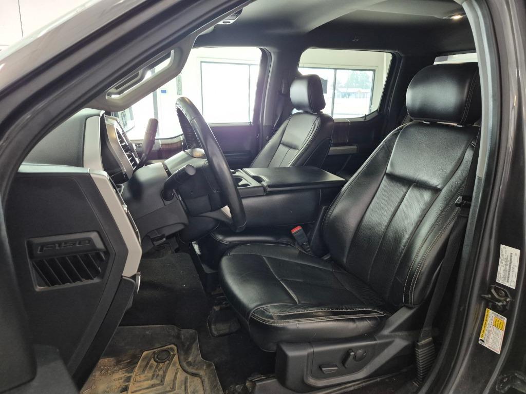 2020 Ford F150 Lariat - 11