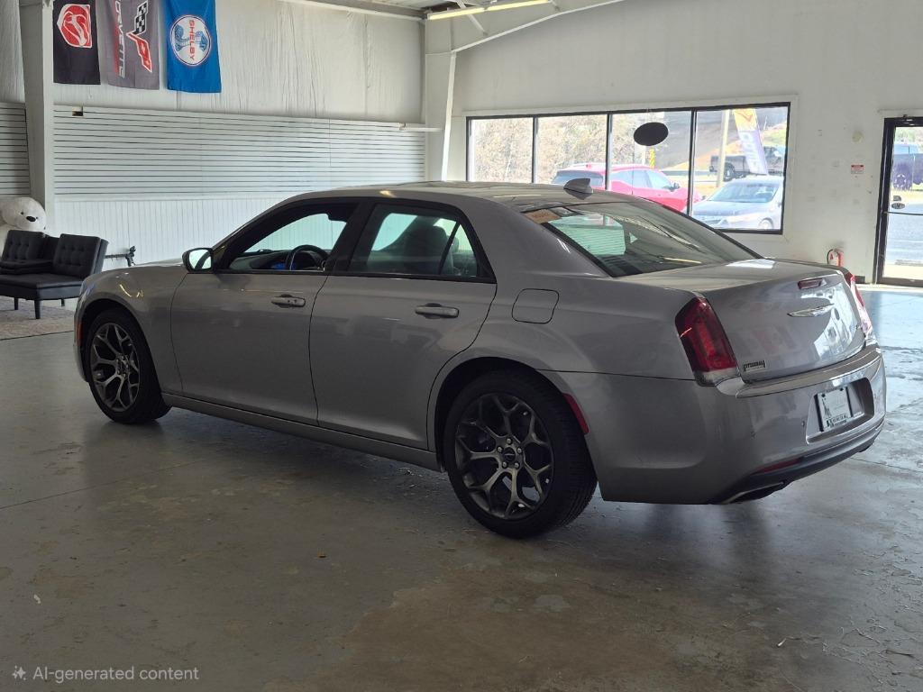 2018 Chrysler 300 S - 4