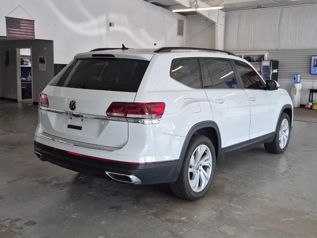 2023 Volkswagen Atlas SE - 2