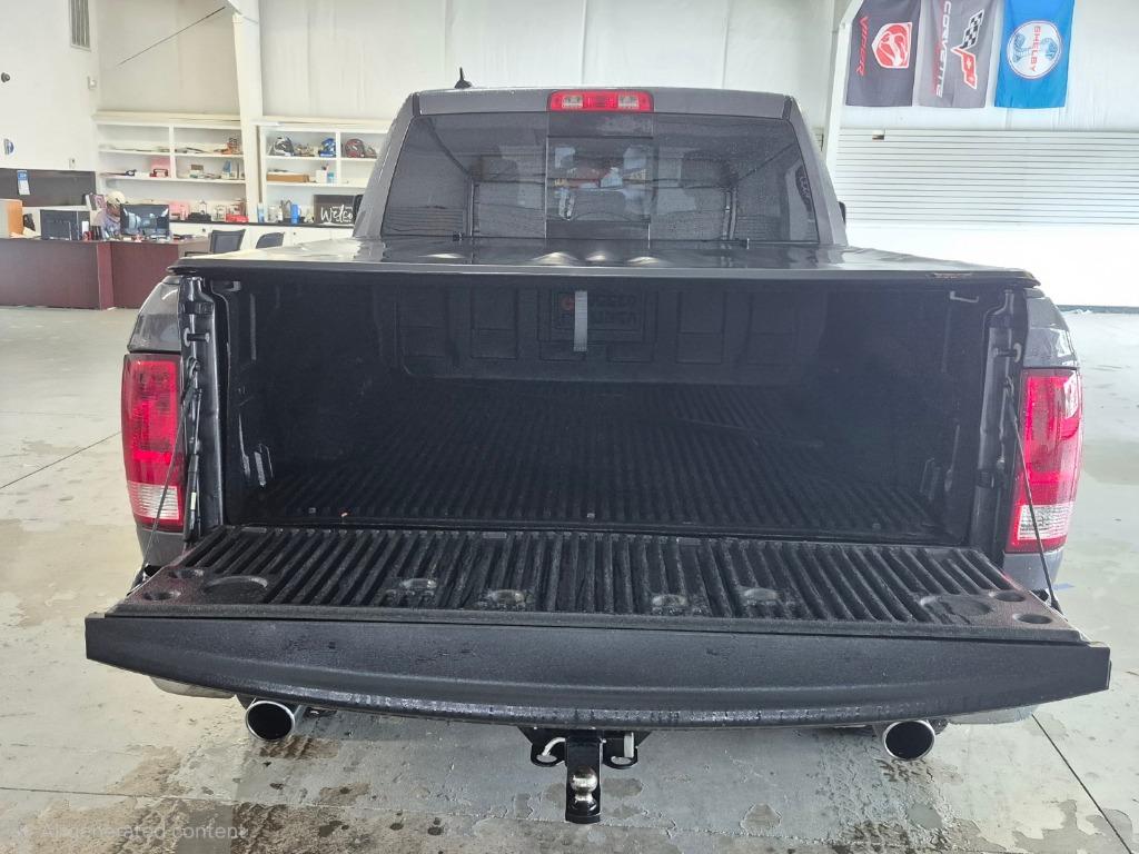 2017 Ram 1500 SLT - 4