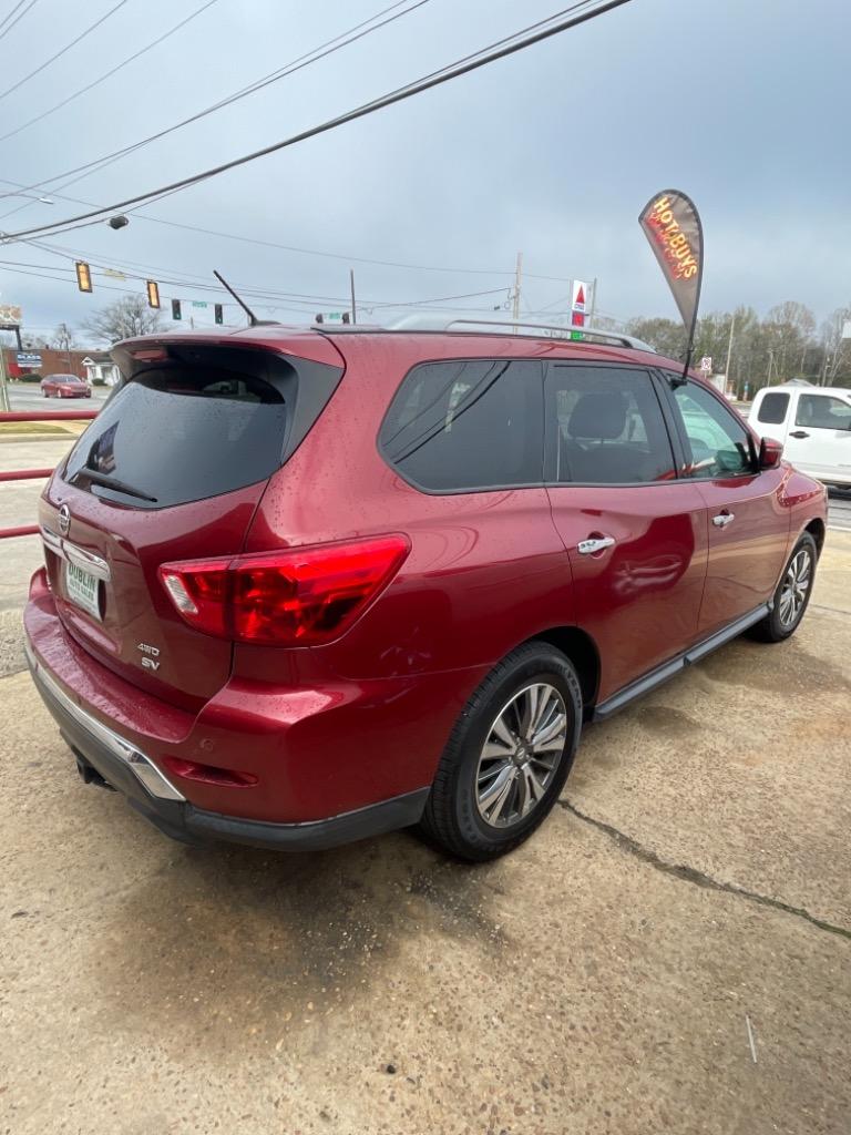 2017 Nissan Pathfinder SV photo