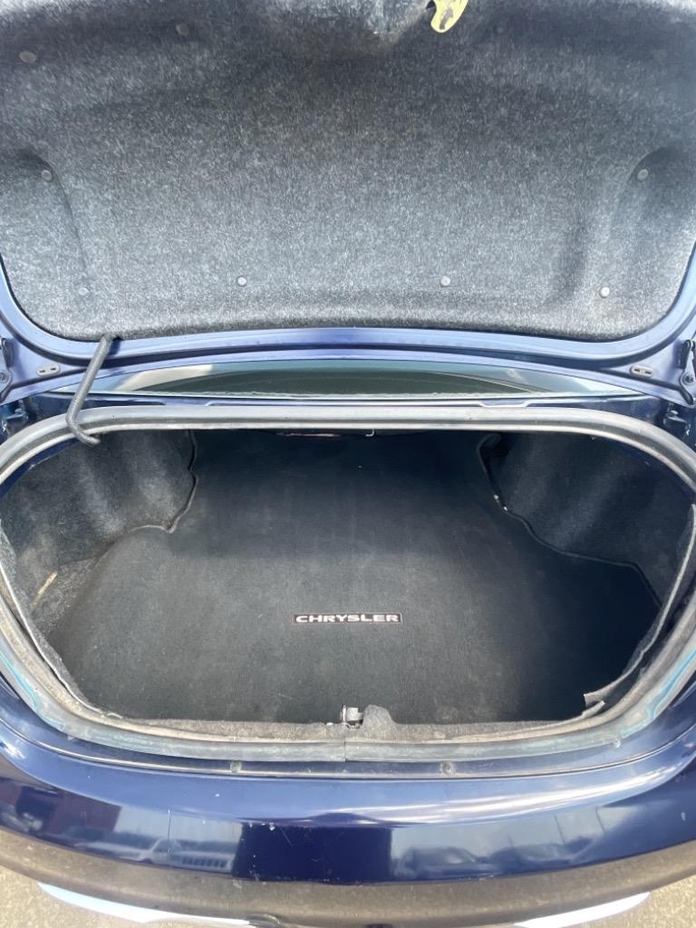2013 Chrysler 200 Touring photo