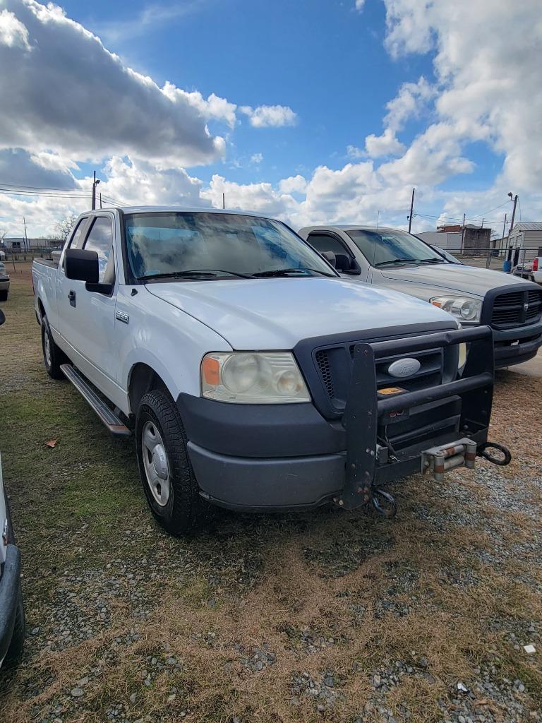 The 2007 Ford F-150 XL photos