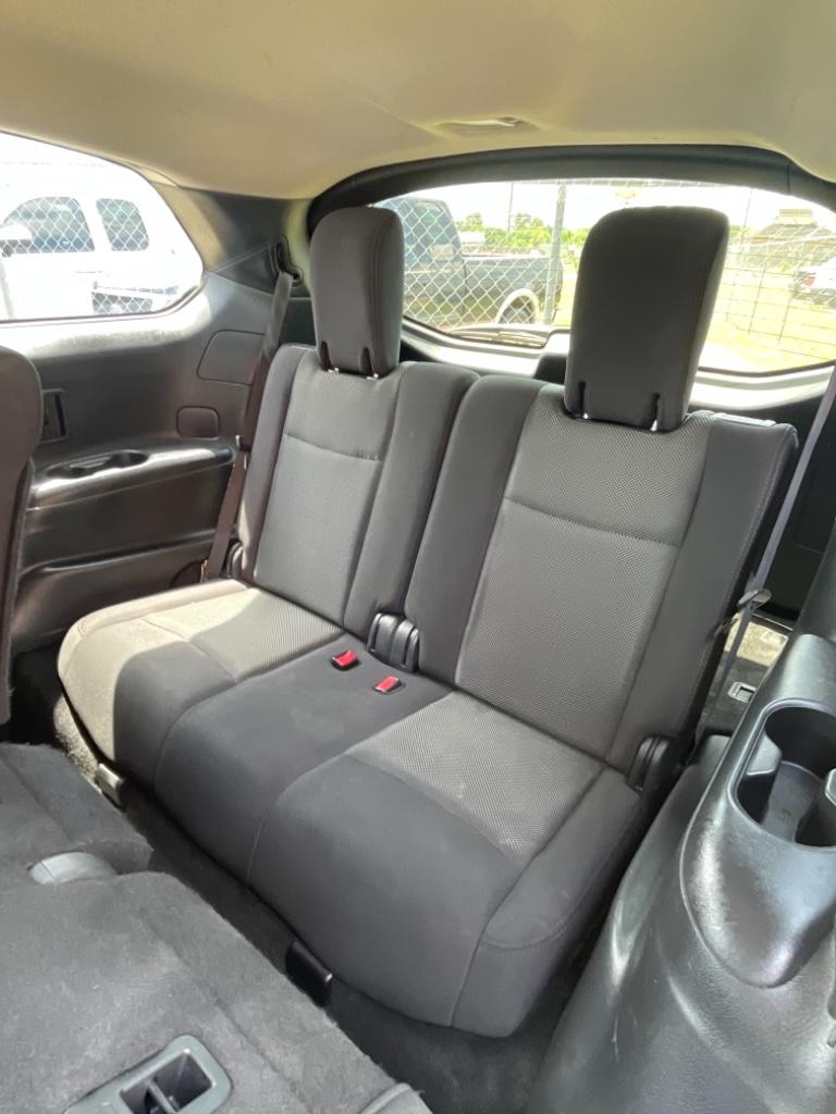 2017 Nissan Pathfinder SV photo