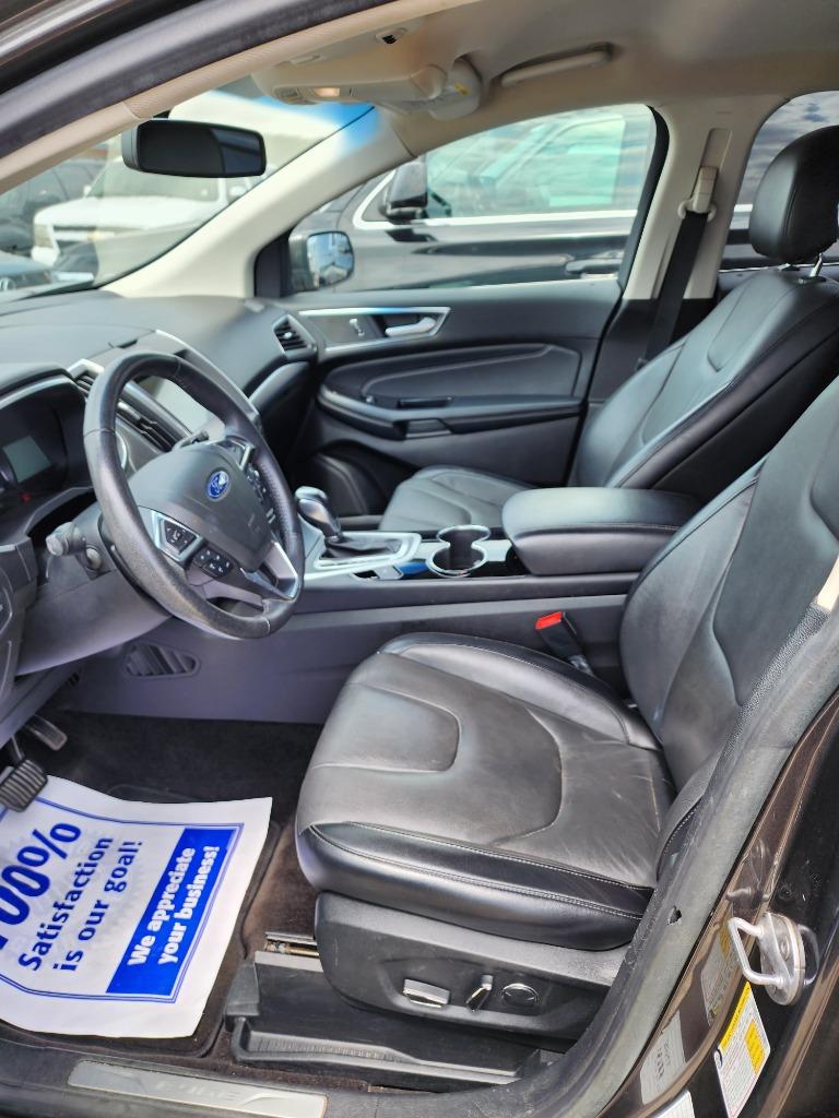 2018 Ford Edge Titanium photo