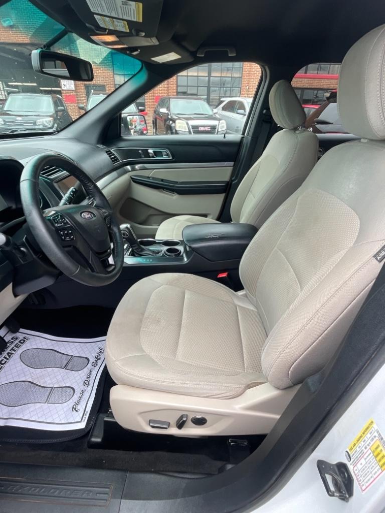 2018 Ford Explorer XLT photo