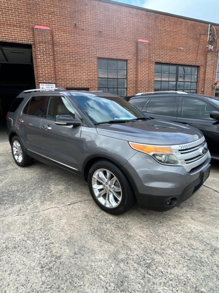 2013 Ford Explorer XLT photo