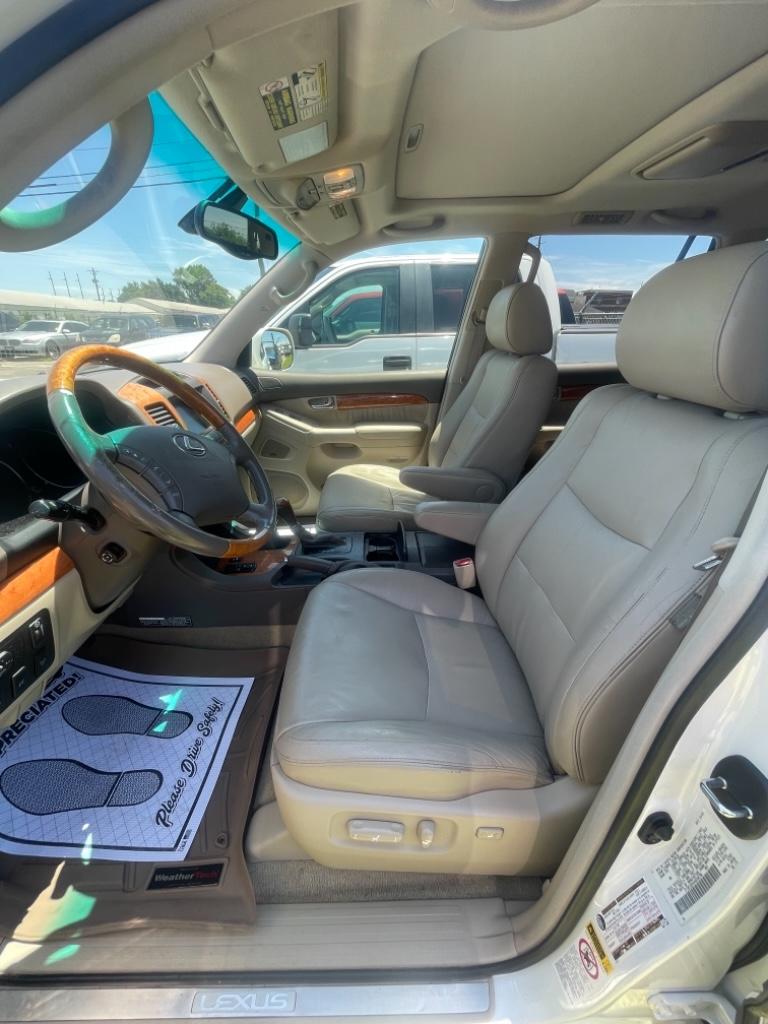 2004 Lexus GX 470 photo