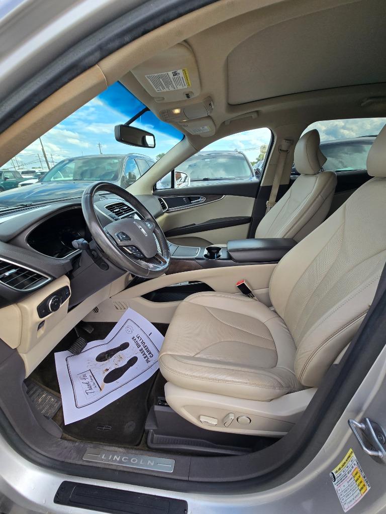 2016 Lincoln MKX Reserve photo