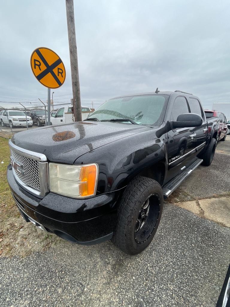 2007 GMC Sierra 1500 Denali photo