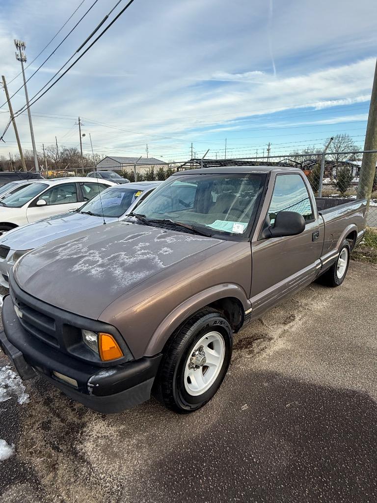 2022 Chevrolet Express Passenger LS photo 34