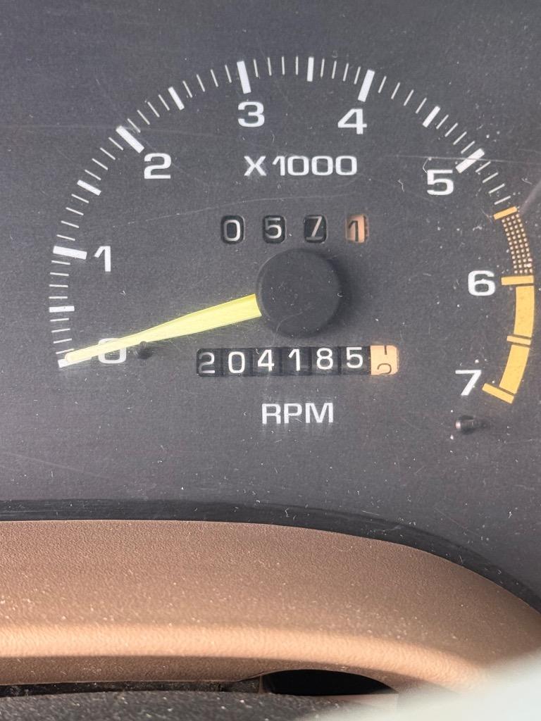2022 Chevrolet Express Passenger LS photo 38