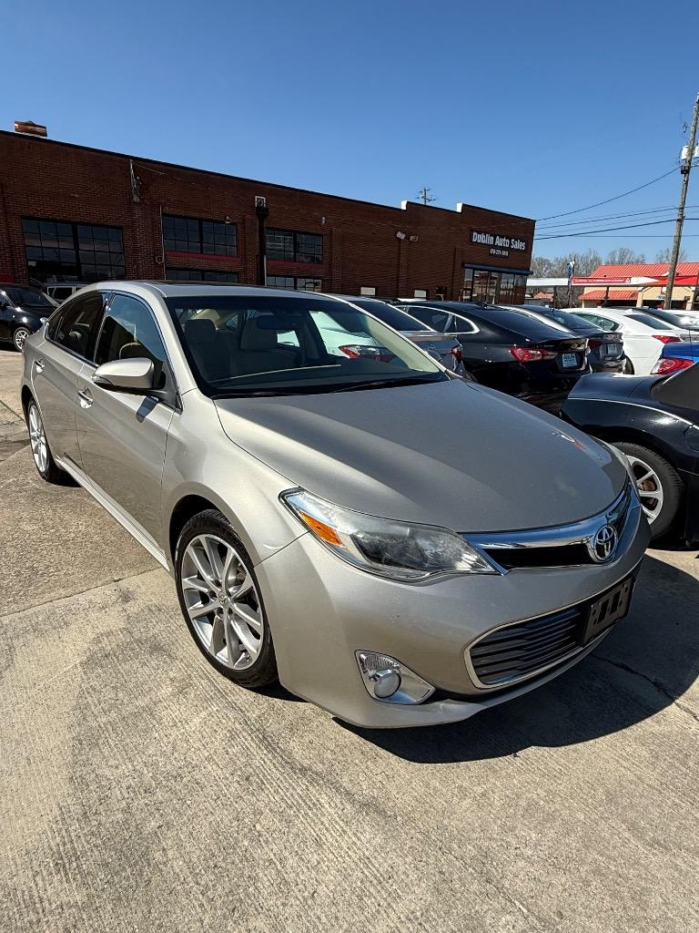 2014 Toyota Avalon XLE photo