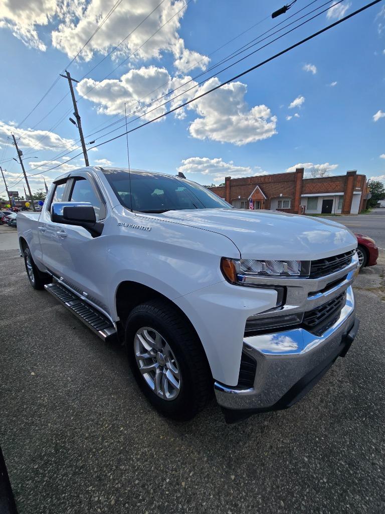 2020 Chevrolet Silverado 1500 LT photo