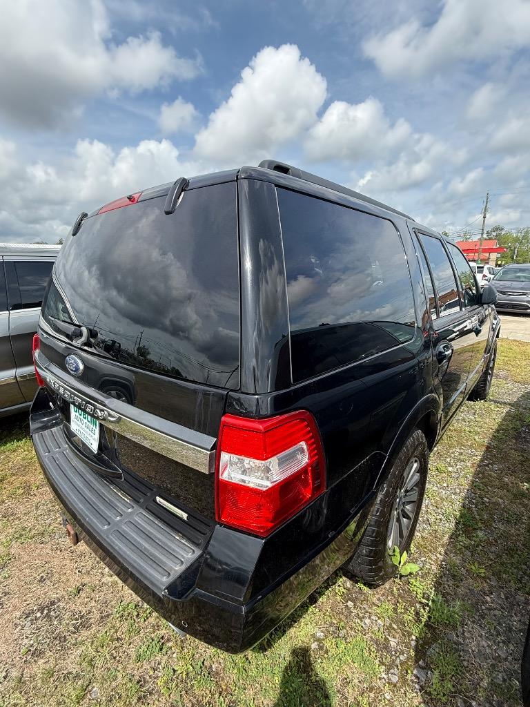 2017 Ford Expedition XLT photo