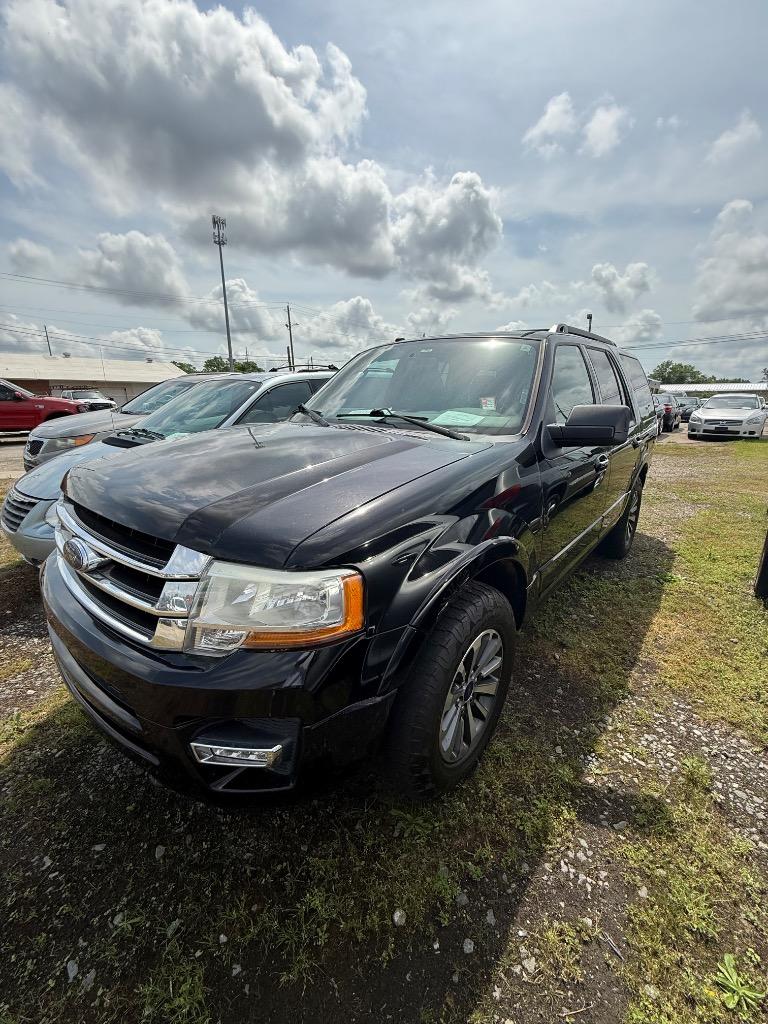 2017 Ford Expedition XLT photo