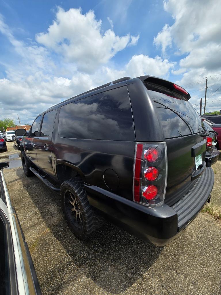 2008 GMC Yukon XL Denali photo