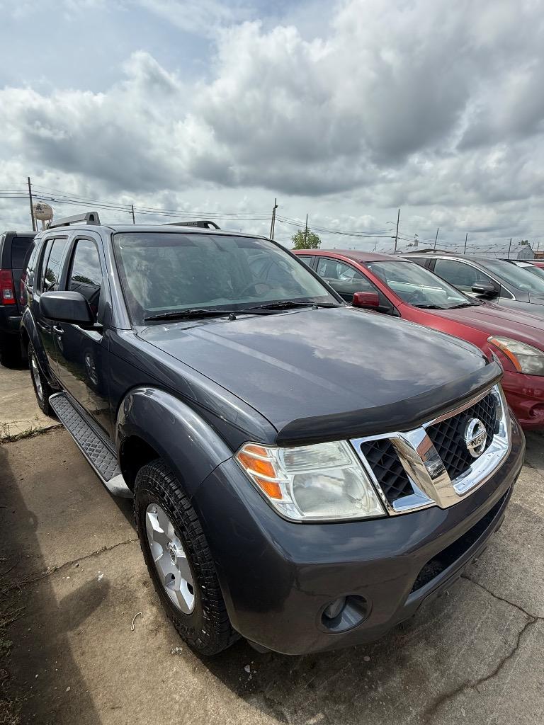 2012 Nissan Pathfinder S photo