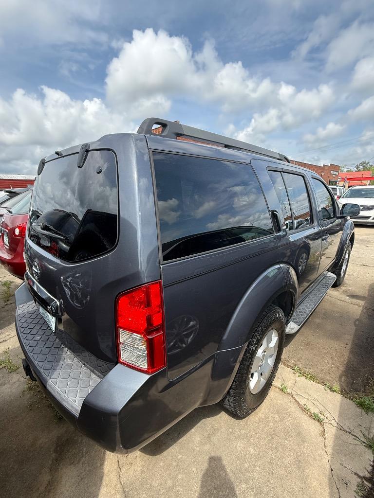 2012 Nissan Pathfinder S photo