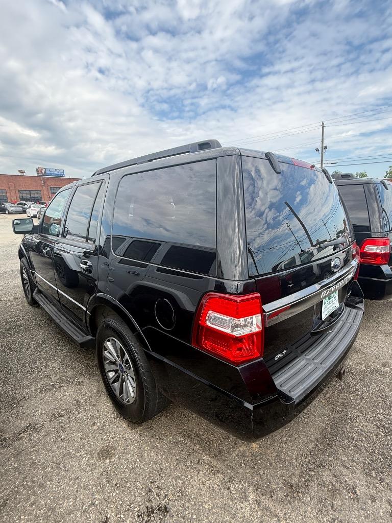 2017 Ford Expedition XLT photo