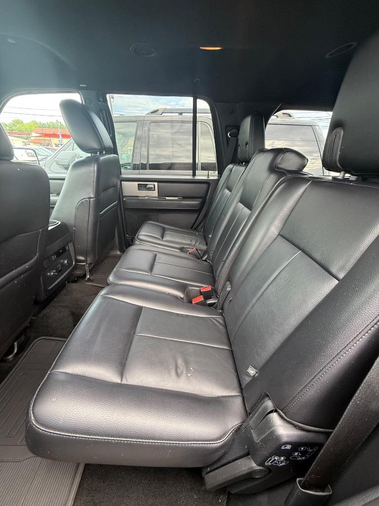 2017 Ford Expedition XLT photo