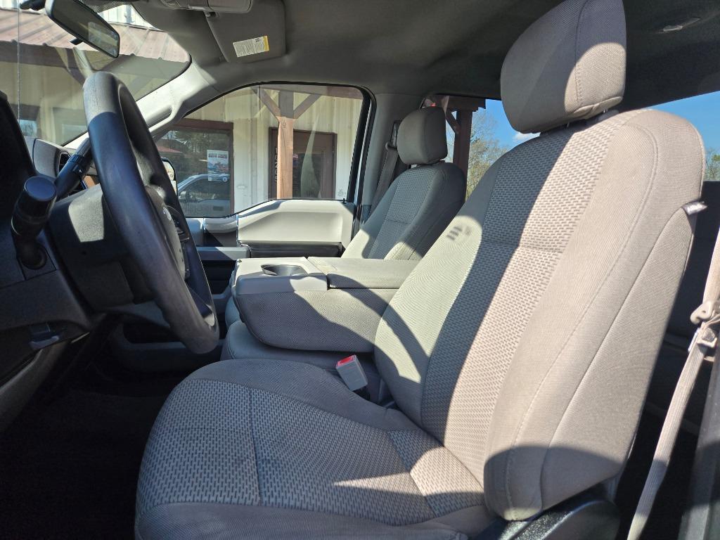2019 Ford F150 XLT 4WD photo