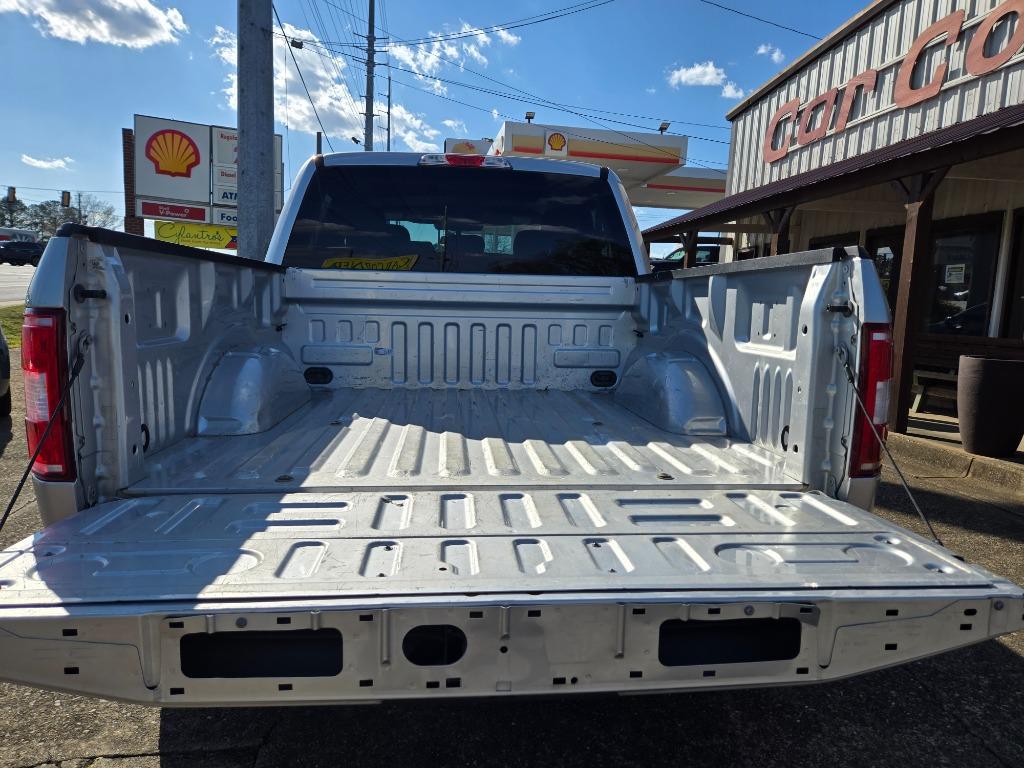 2019 Ford F150 XLT 4WD photo