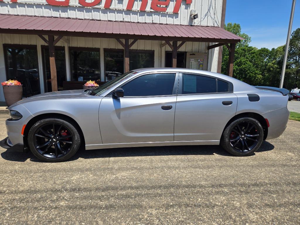 2018 Dodge Charger - $15,995