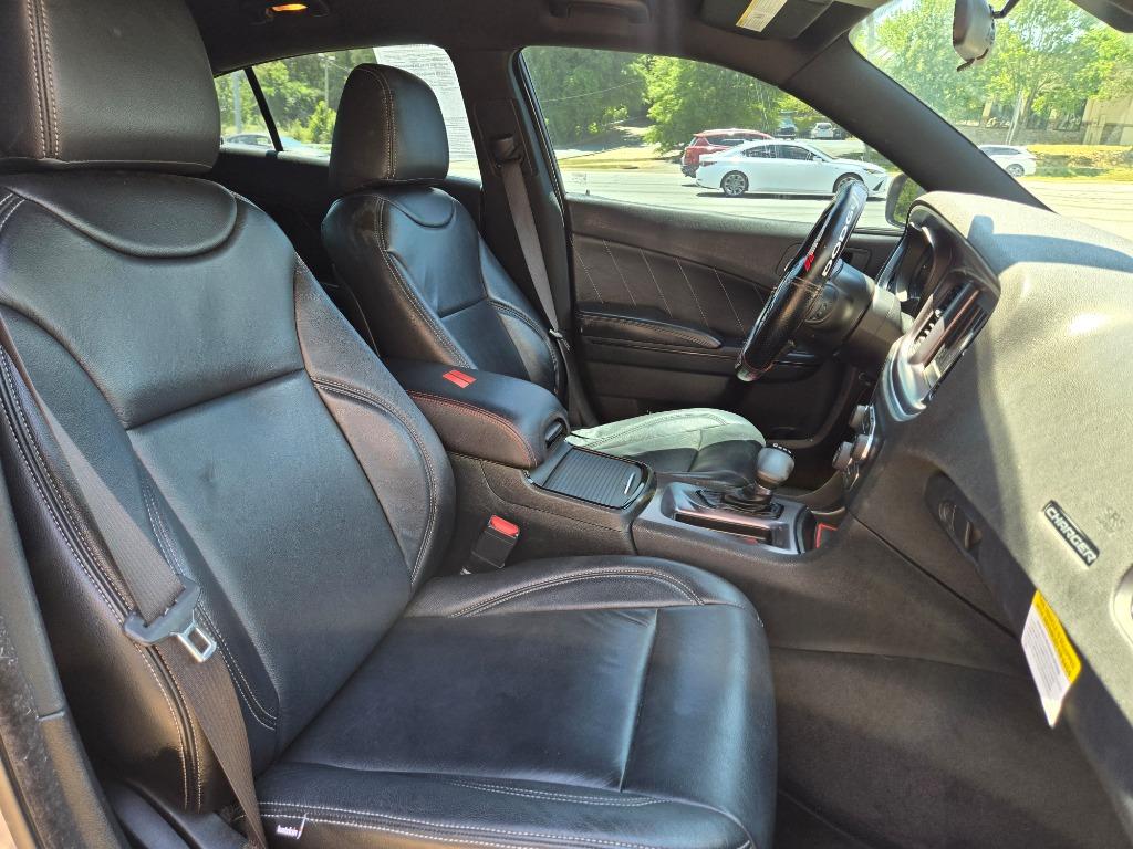 2018 Dodge Charger - $15,995