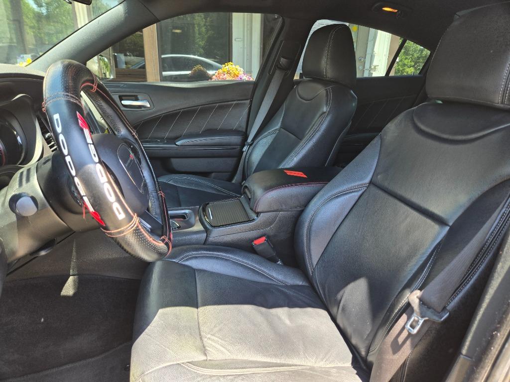 2018 Dodge Charger - $15,995