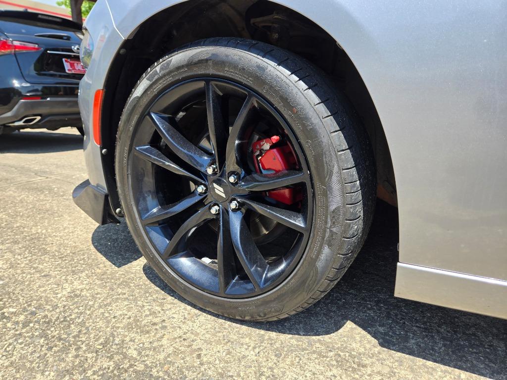 2018 Dodge Charger - $15,995