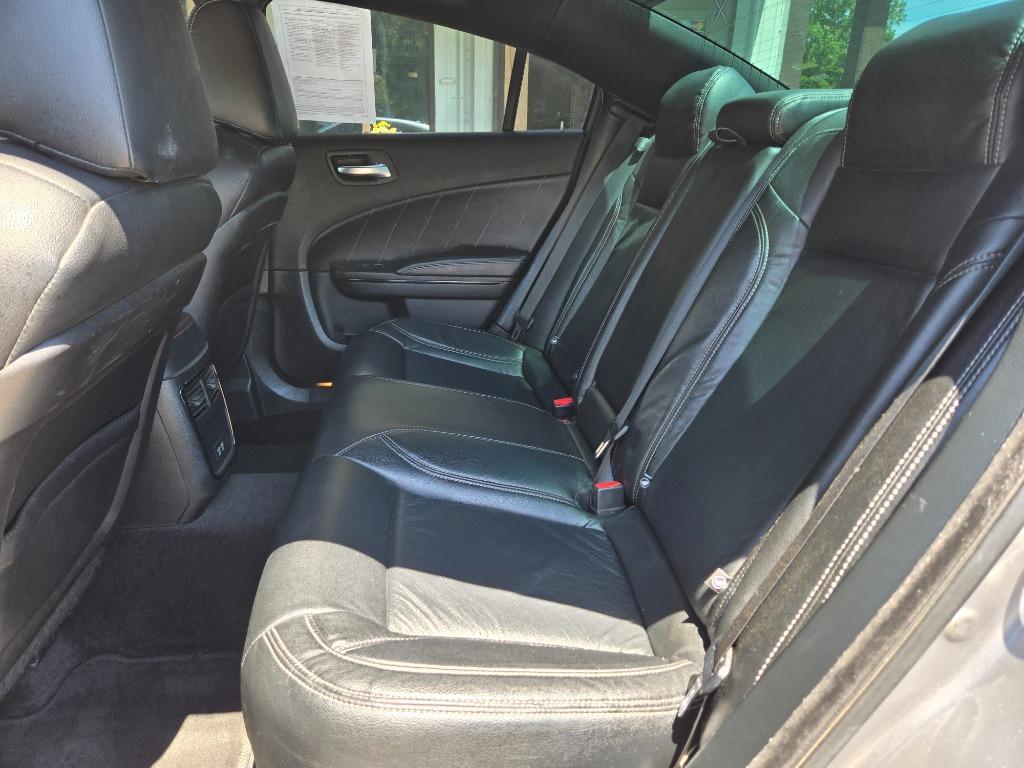 2018 Dodge Charger - $15,995