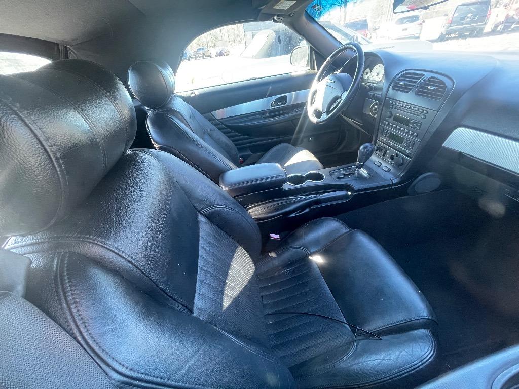 2004 Ford Thunderbird