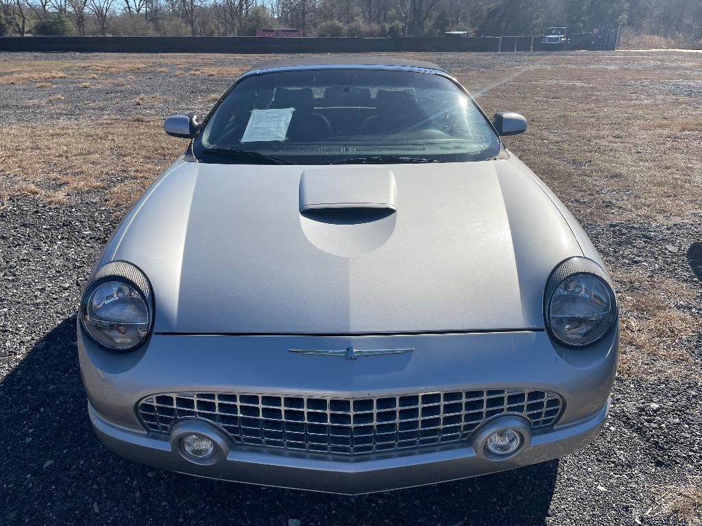 2004 Ford Thunderbird
