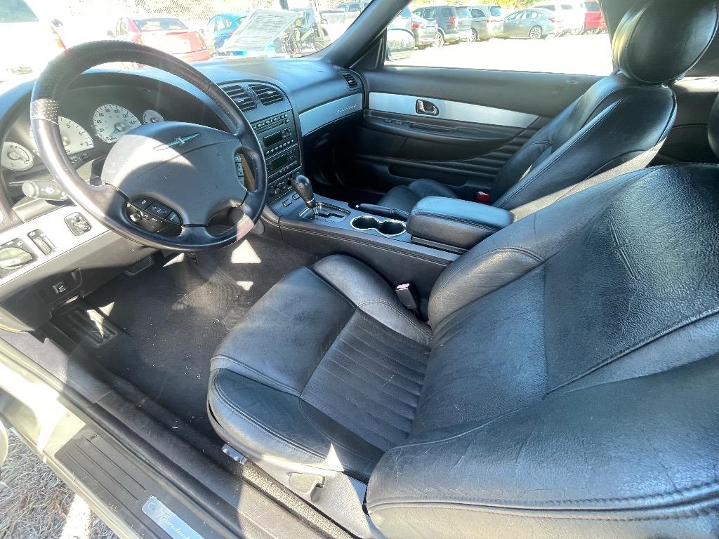 2004 Ford Thunderbird