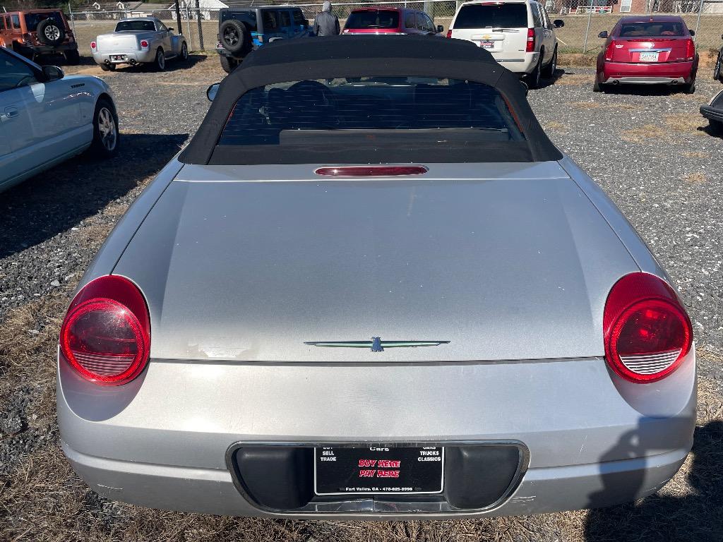 2004 Ford Thunderbird
