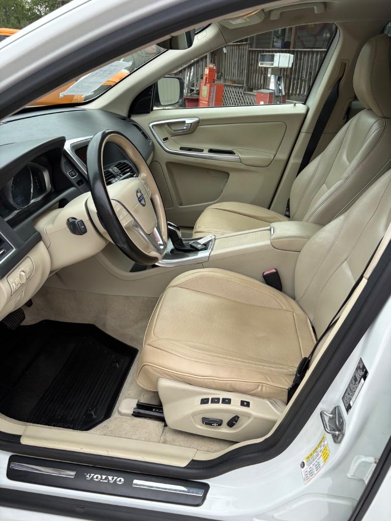 2016 Volvo XC60
