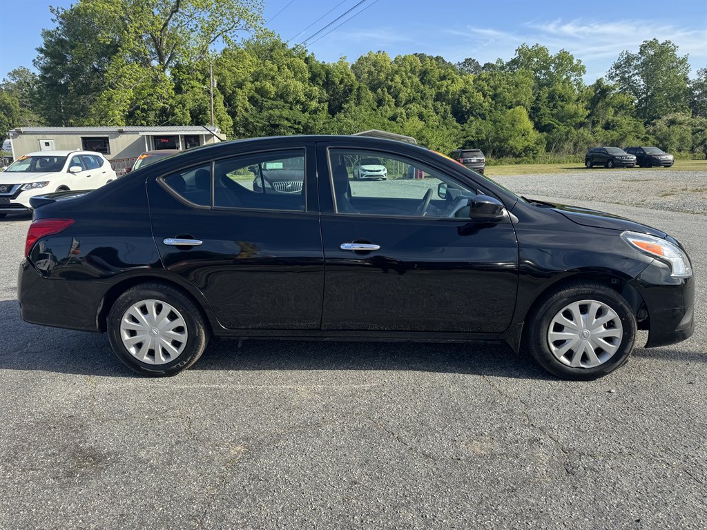 2018 Nissan Versa