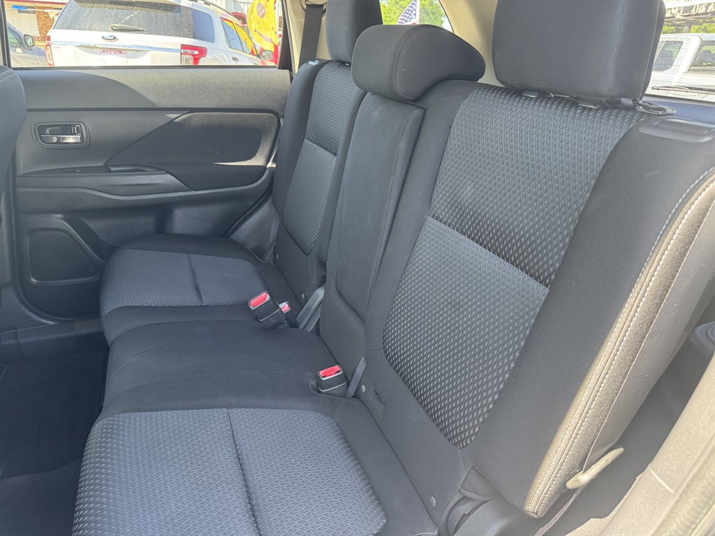 2016 Mitsubishi Outlander